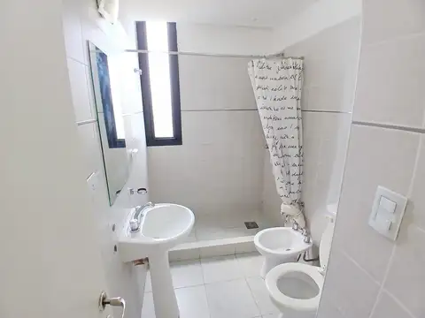 Departamento en Alquiler con 1 cocheras