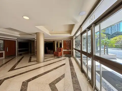 Departamento en Venta con 3 cocheras