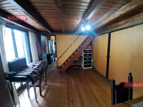 VENTA CASA MULTIFAMILIAR FLORES 4 AMB MAS DOS DEPTOS DE 2 AMB