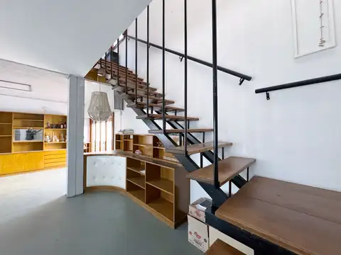 Casa 5 ambientes con Patio, terraza con Parrilla y Cochera APTO CRÉDITO