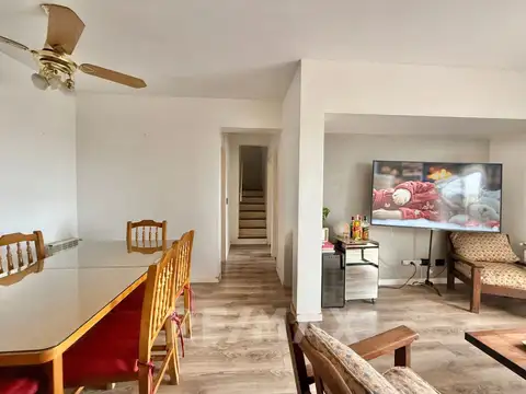 Departamento 4 ambientes con 2 baños