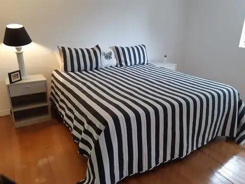 Depto Tipo Casa 4 ambientes con 2 baños