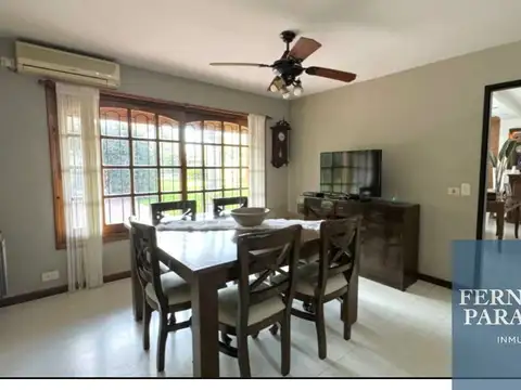 Casa 5 ambientes con 4 baños