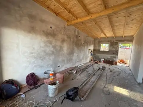 Casa 3 ambientes con 1 baño