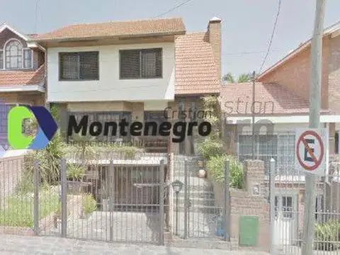 Casa - Venta - Argentina, Berazategui - Calle 144 1260