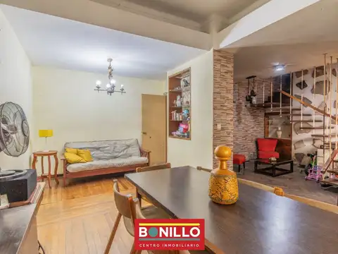 Casa 6 Ambientes venta Saavedra