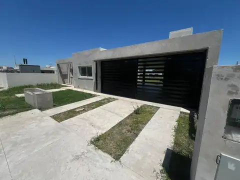 VENTA CASA 2 DORMITORIOS DON MATEO