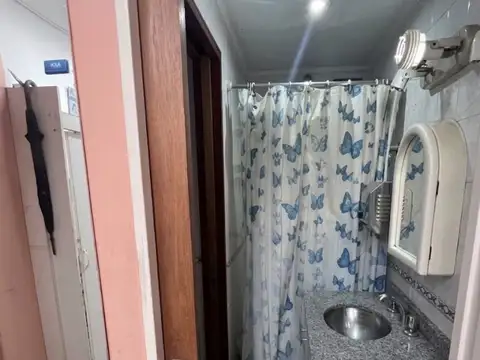 Local en Venta Via Pública