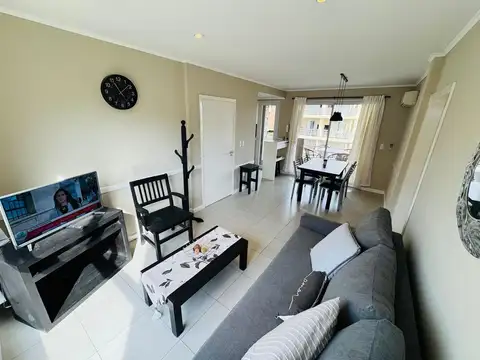 Departamento venta Pinamar piscina cochera moderno