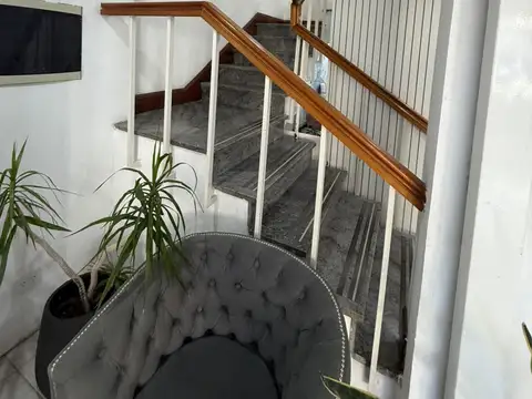 Local de 330 m2 en alquiler sobre Av. Pte.  Perón - San Miguel