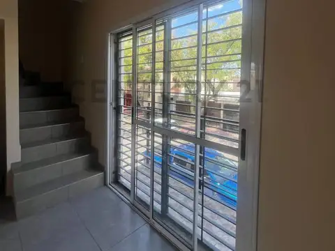 DI TELLA 300, Piso 0