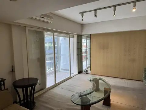 VENTA - 2 AMBIENTES C/BALCÓN - PISO ALTO - BELGRANO