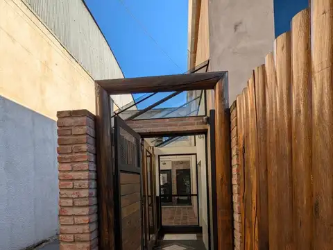 Depto Tipo Casa en Venta de 2 ambientes