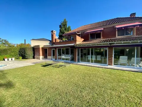 Casa en Venta en Ayres De Pilar, USD 650.000
