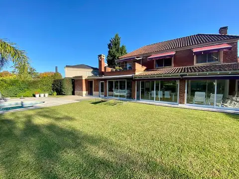 Casa en Venta de 4 dormitorios