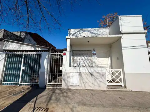 Vta/Pta Casa 4 amb, patio, terraza, coch. V. LYNCH