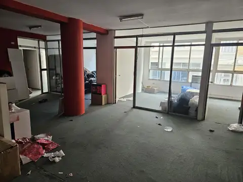 Oficina en Alquiler 60 años