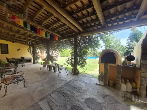 Casa 5 ambientes con 2 baños