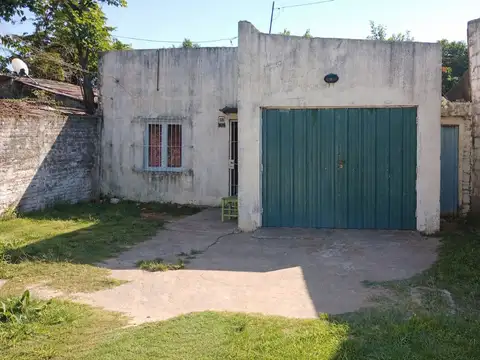 CASA DE 4 AMBIENTES EN VENTA, GOYA CORRIENTES
