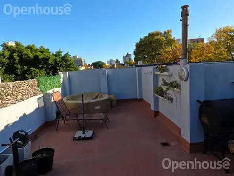 EXCELENTE PH 2 AMBIENTES CON PATIO Y TERRAZA PROPIA