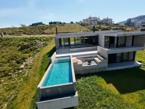 CASA A ESTRENAR EN BARRIO  ALTOS AIRES – TANDIL