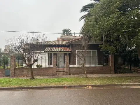 Casa en Venta en Tres Sargentos, USD 205.000