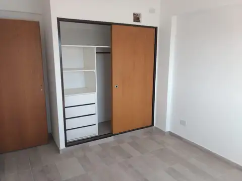 DEPARTAMENTO 2 AMB. CON AMPLIO  BALCÓN