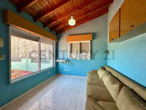 Depto Tipo Casa en Venta de 4 ambientes