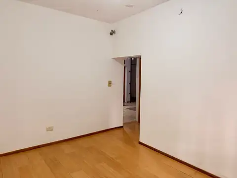 Oficina 2 ambientes con 1 baño