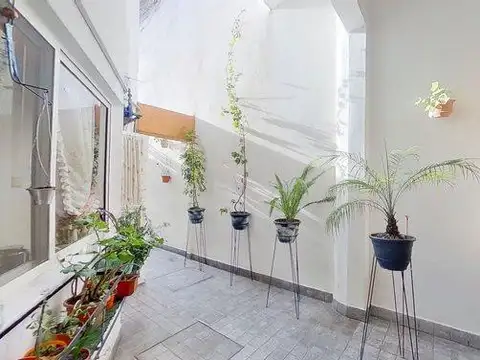 Depto Tipo Casa en Venta 40 años