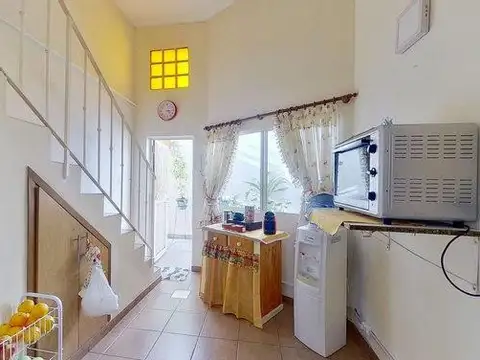 Depto Tipo Casa en Venta de 3 ambientes
