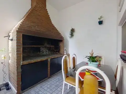 Depto Tipo Casa en Venta en Crucesita, USD 92.900