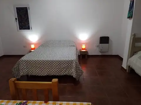Casa 9 ambientes con 4 baños
