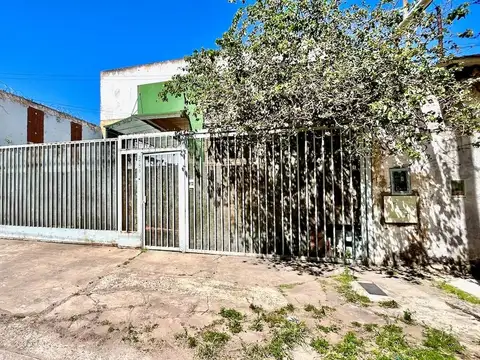 Galpón Depósito EN VENTA con Oficinas y Vivienda