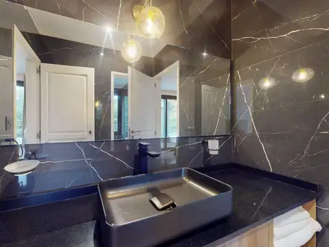 CASA EN VENTA MIRALAGOS