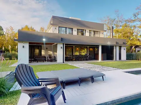 CASA EN VENTA MIRALAGOS