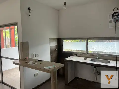 Casa en alquiler - 2 Dormitorios 2 Baños - La Plata