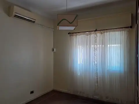 Depto Tipo Casa en Alquiler 50 años