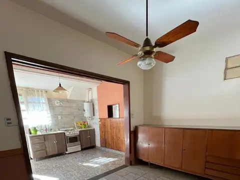 Depto Tipo Casa en Alquiler 50 años