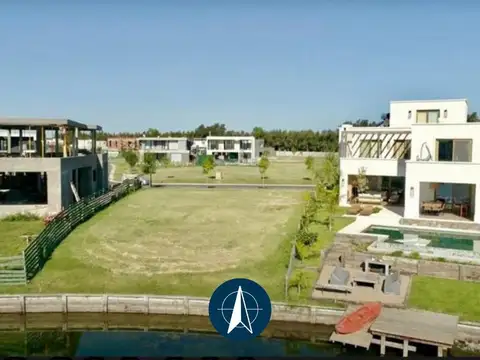 Lote al lago en venta en Carpinchos, Nordelta.