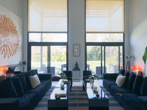 Casa moderna con buena ubicación central en  san jorge village
