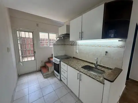 Casa en Alquiler con 1 cochera