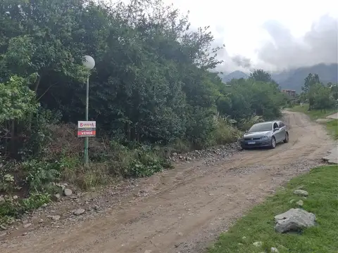 Terreno en Venta en Parque Los Nogales, USD 60.000