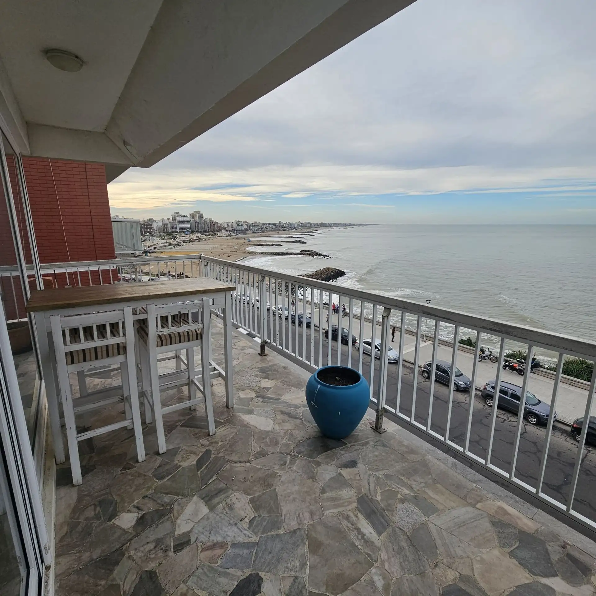 Piso 5 dorm, 220m² frente al mar en La Perla