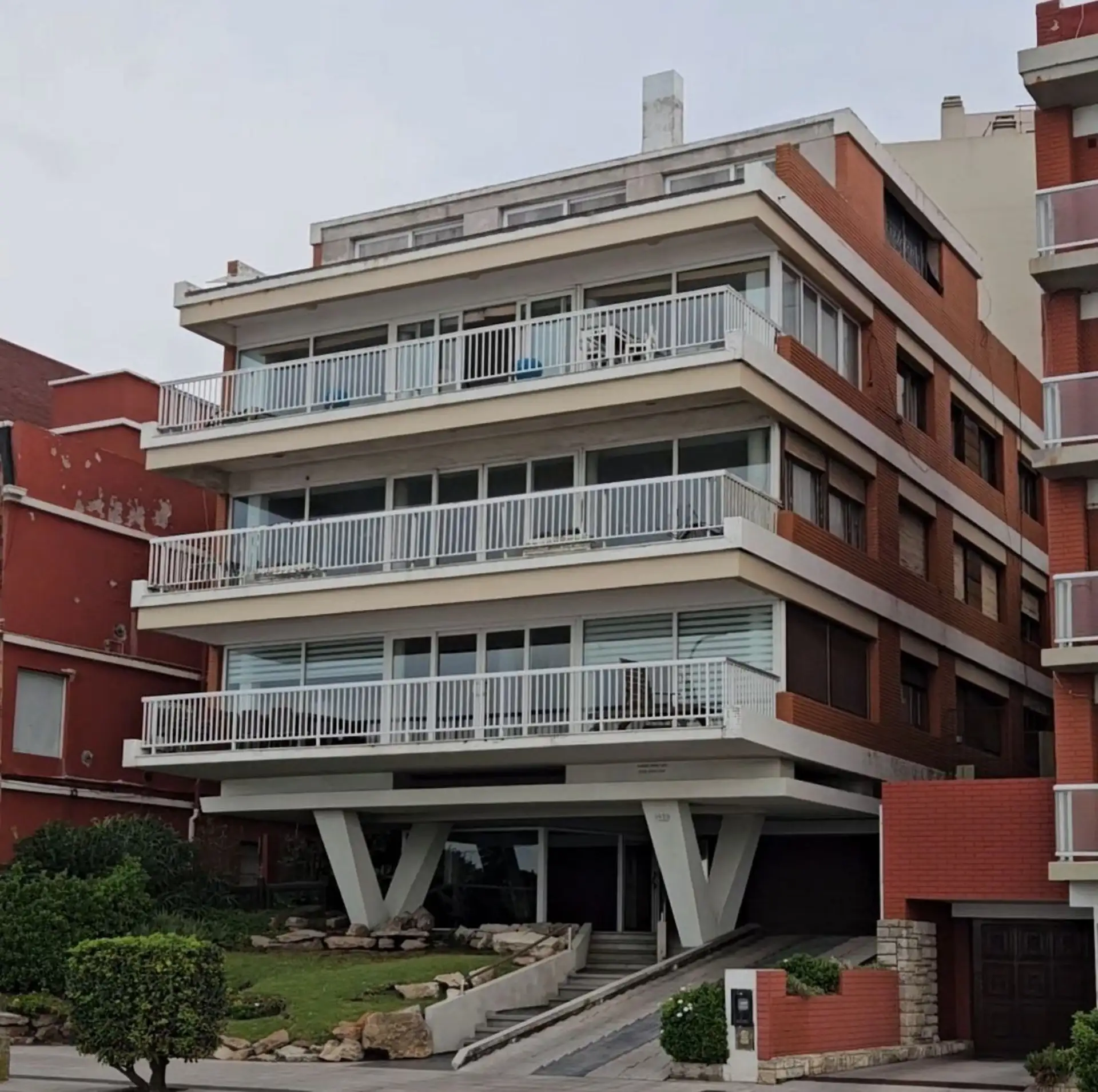Piso 5 dorm, 220m² frente al mar en La Perla