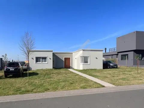 Casa  en Venta en San Sebastian, Escobar, G.B.A. Zona Norte