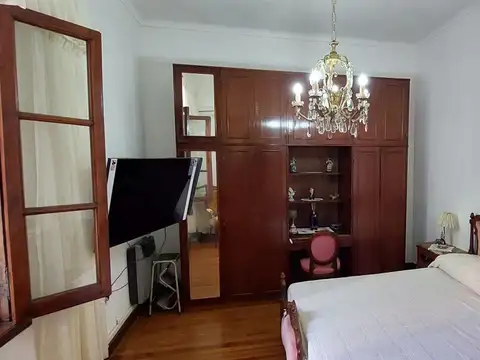 Casa en Venta en Villa del Parque, USD 240.000