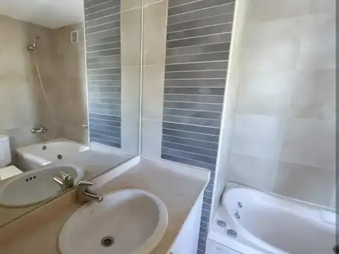 Departamento 4 ambientes con 2 baños