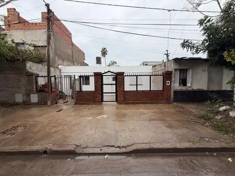 Casa en venta en Villa Gobernador Galvez