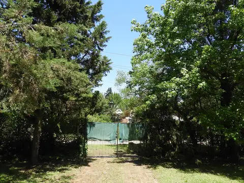 Montes de Oca al 600